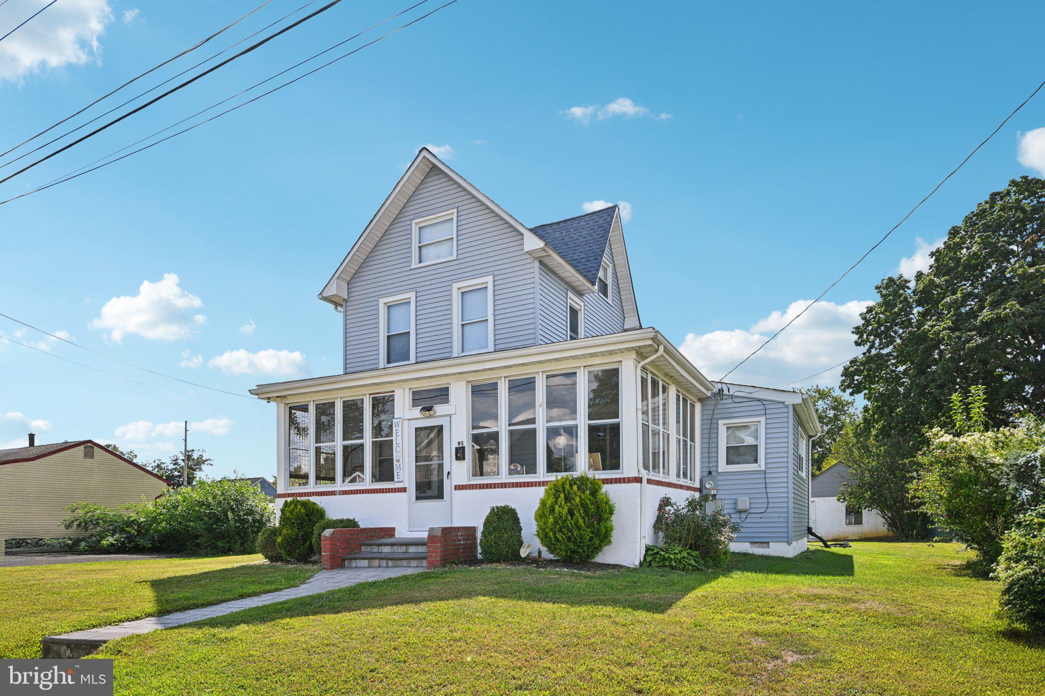 95 WARREN AVENUE