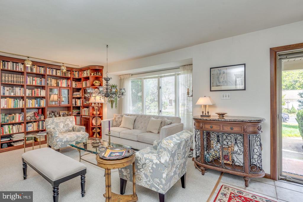 209 HARVEST ROAD