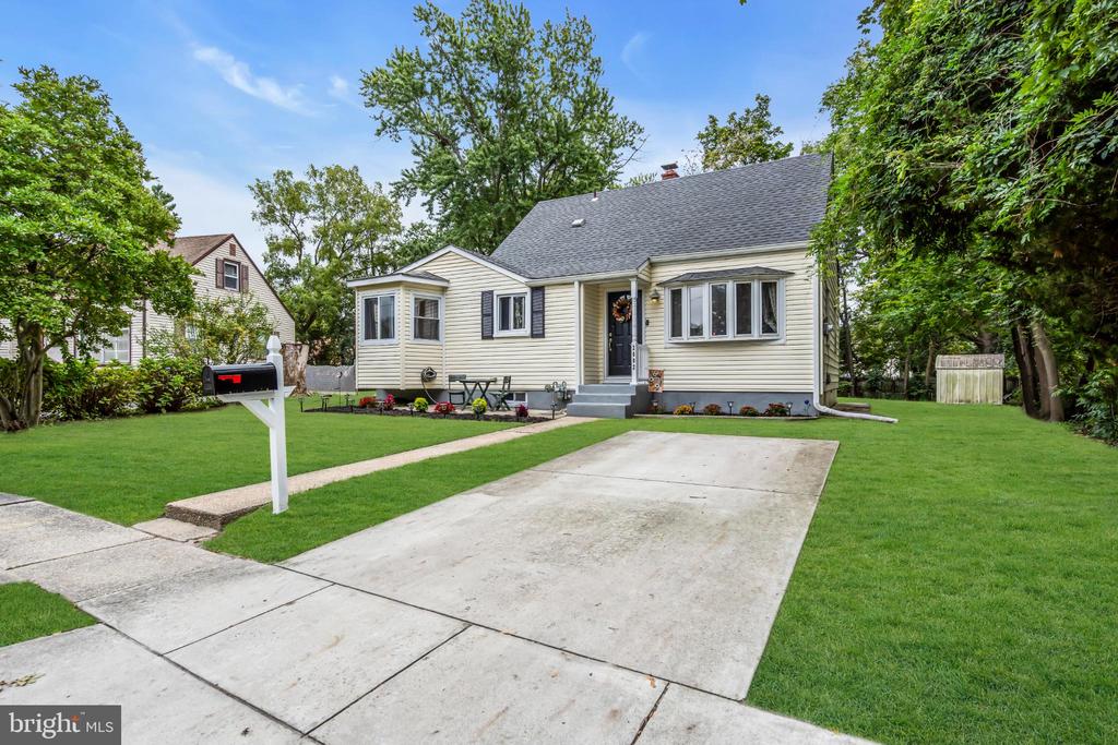 2002 S BRIGHTON AVENUE