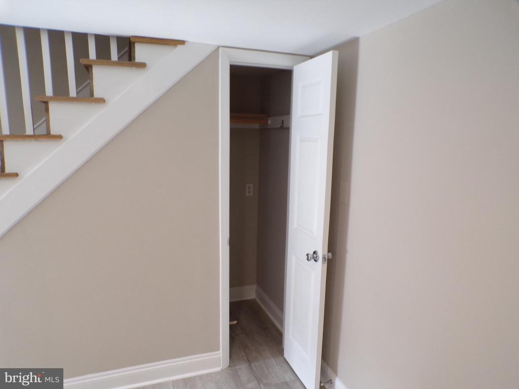 2452 HOPEWELL B