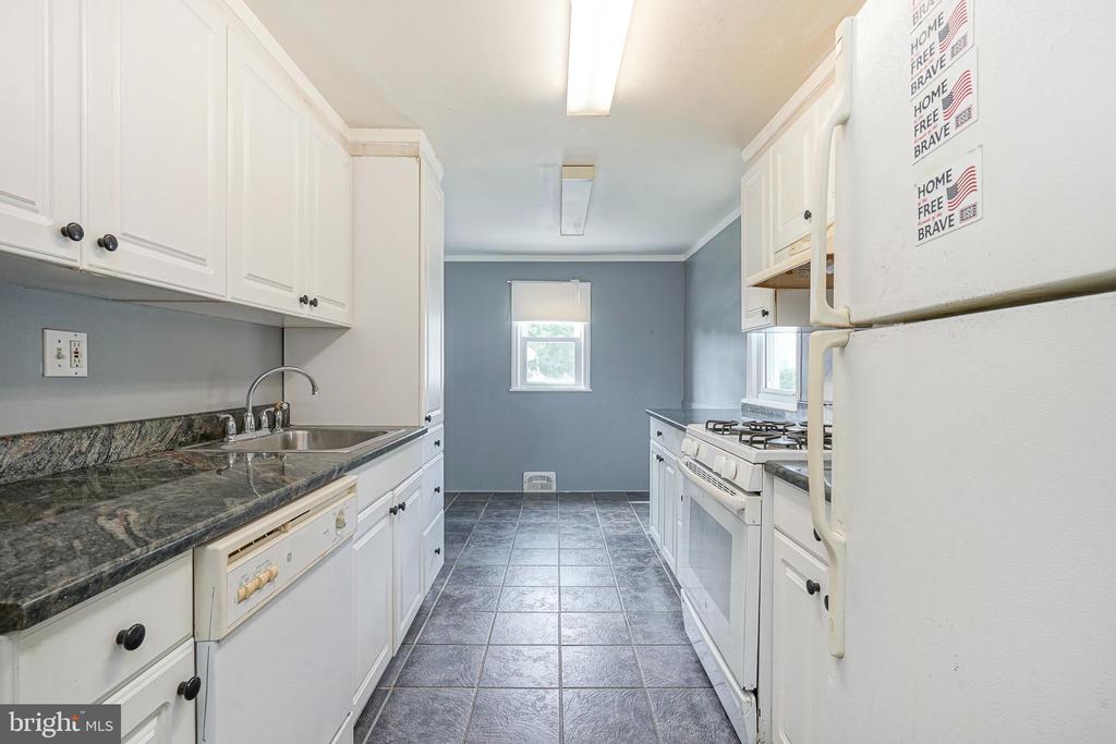 28 JEFFERSON AVENUE