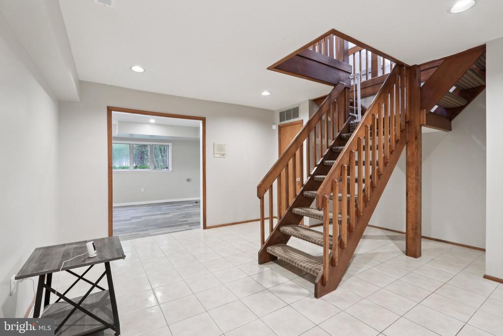22 HOLLY OAK DRIVE