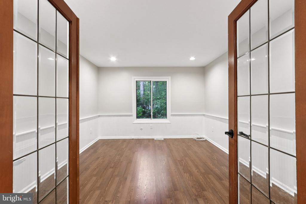 22 HOLLY OAK DRIVE