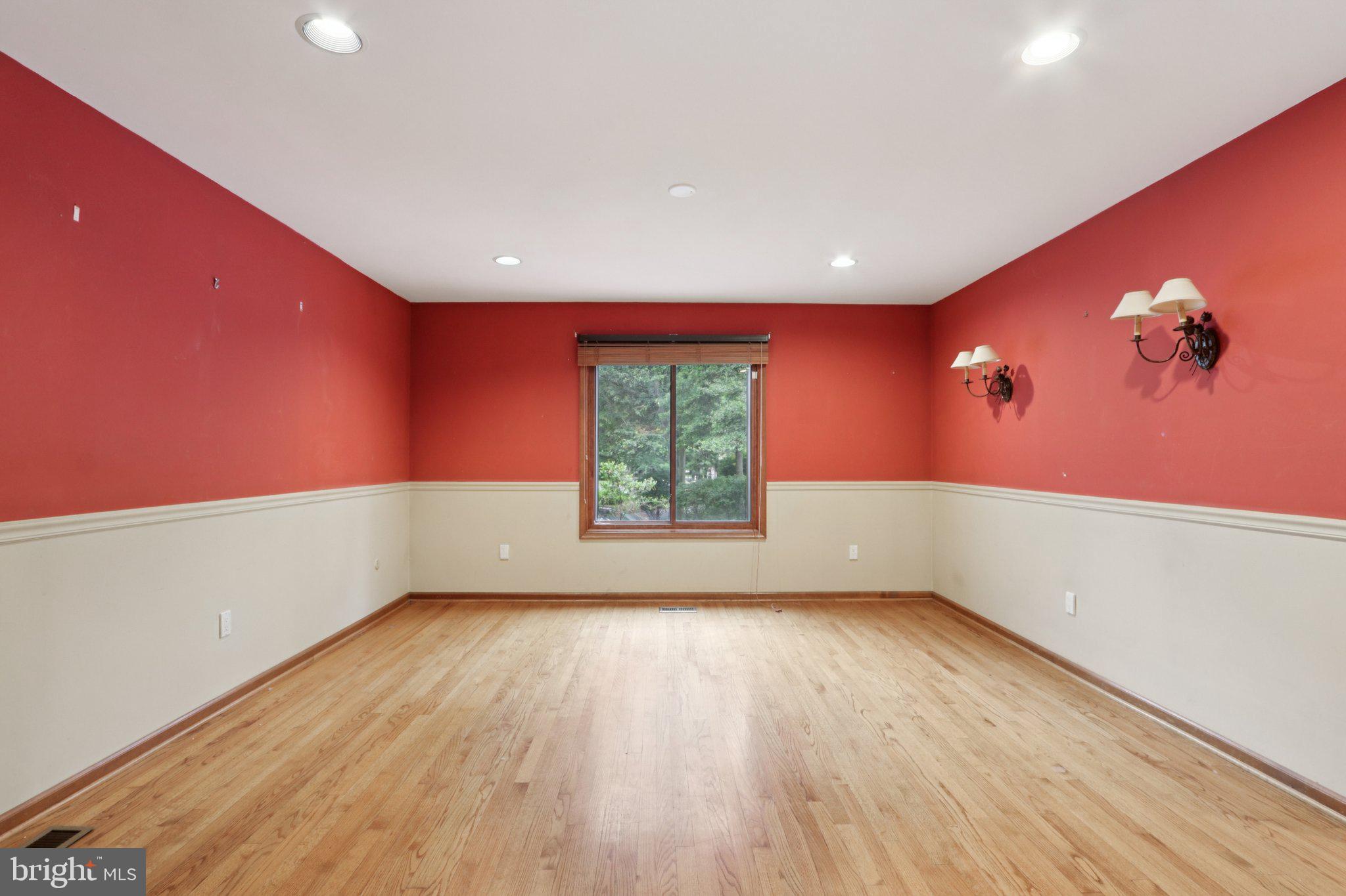 22 HOLLY OAK DRIVE
