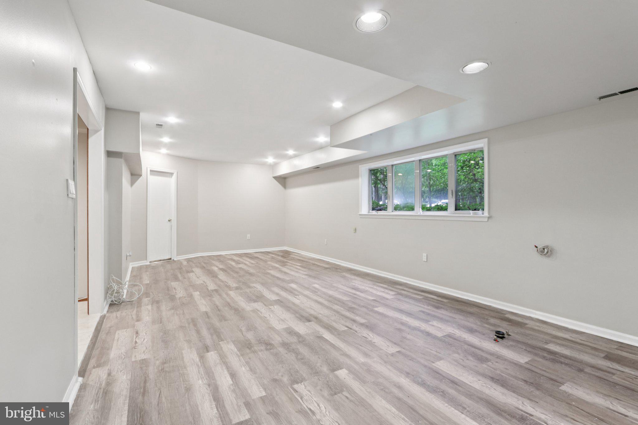 22 HOLLY OAK DRIVE