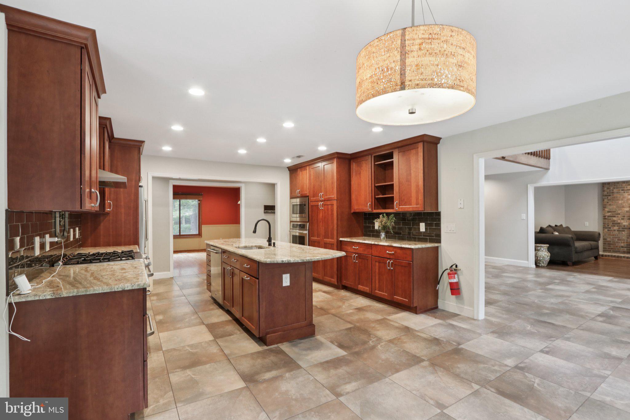 22 HOLLY OAK DRIVE