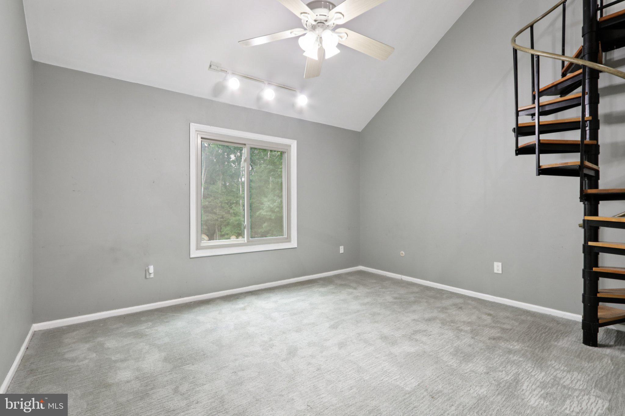 22 HOLLY OAK DRIVE