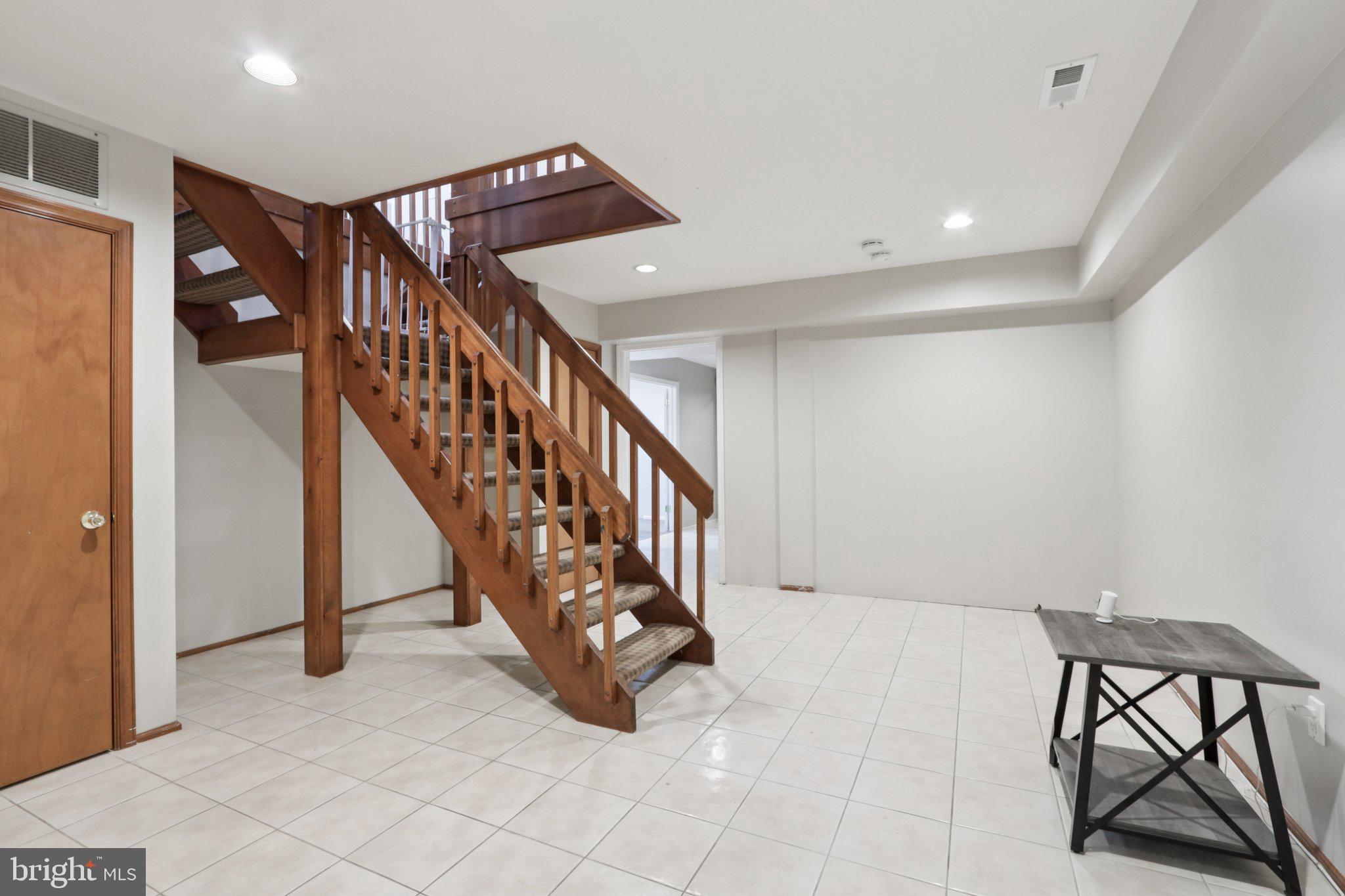 22 HOLLY OAK DRIVE