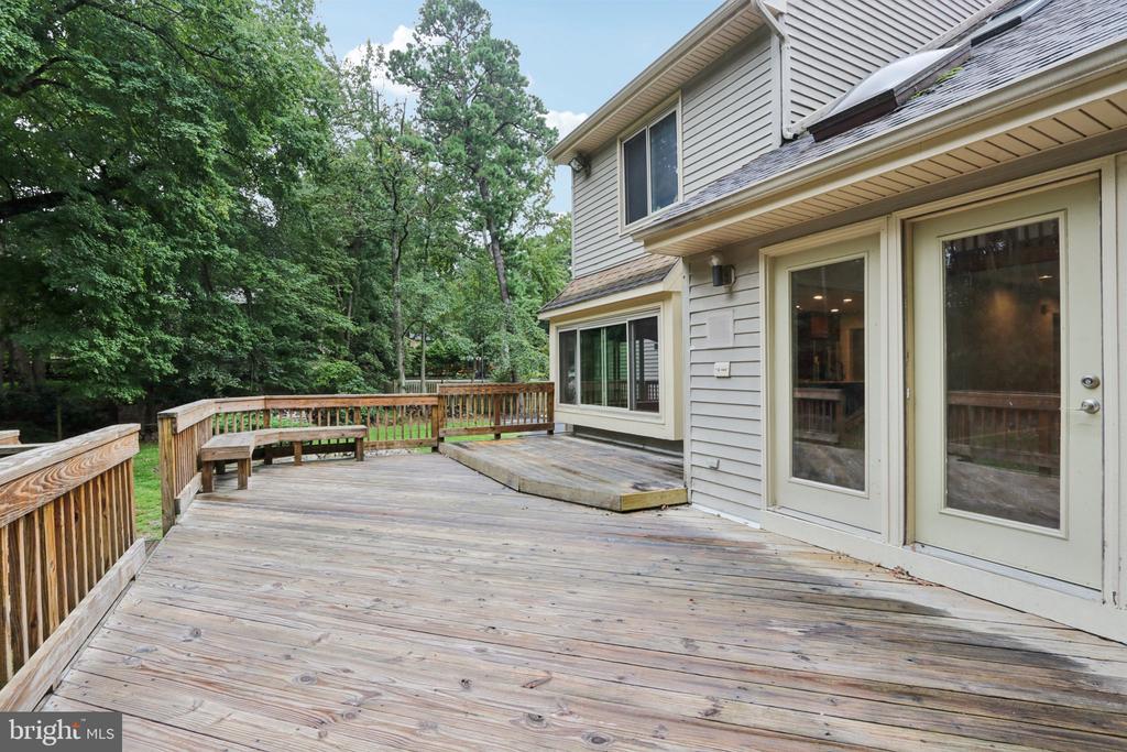 22 HOLLY OAK DRIVE