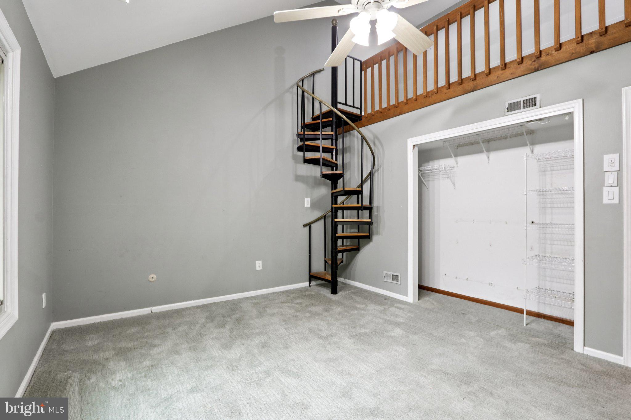 22 HOLLY OAK DRIVE