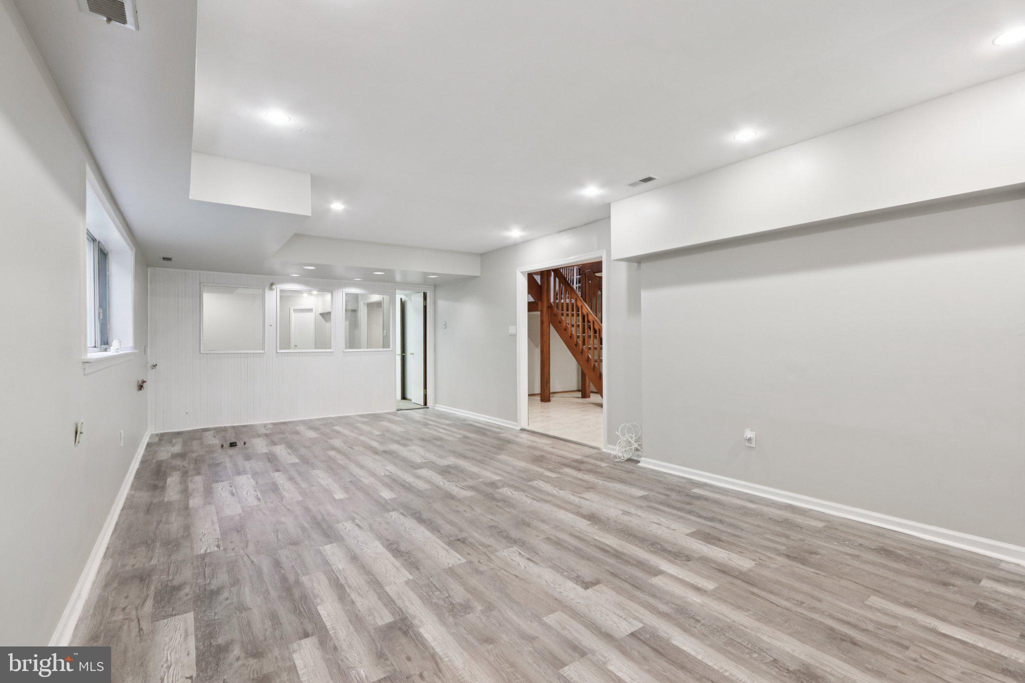 22 HOLLY OAK DRIVE