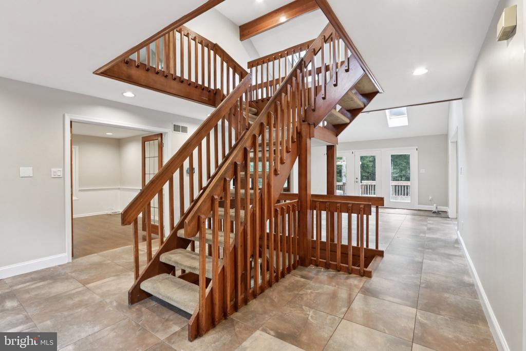 22 HOLLY OAK DRIVE
