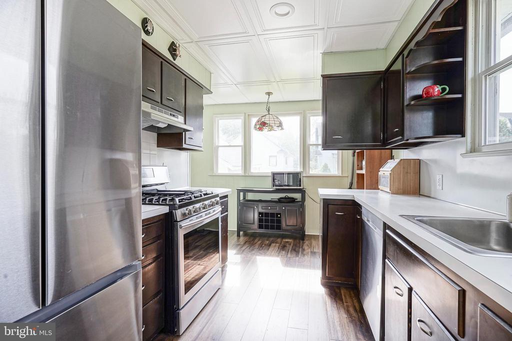 50 E COLLINGSWOOD AVENUE