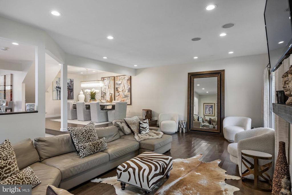 1601 CHANTICLEER
