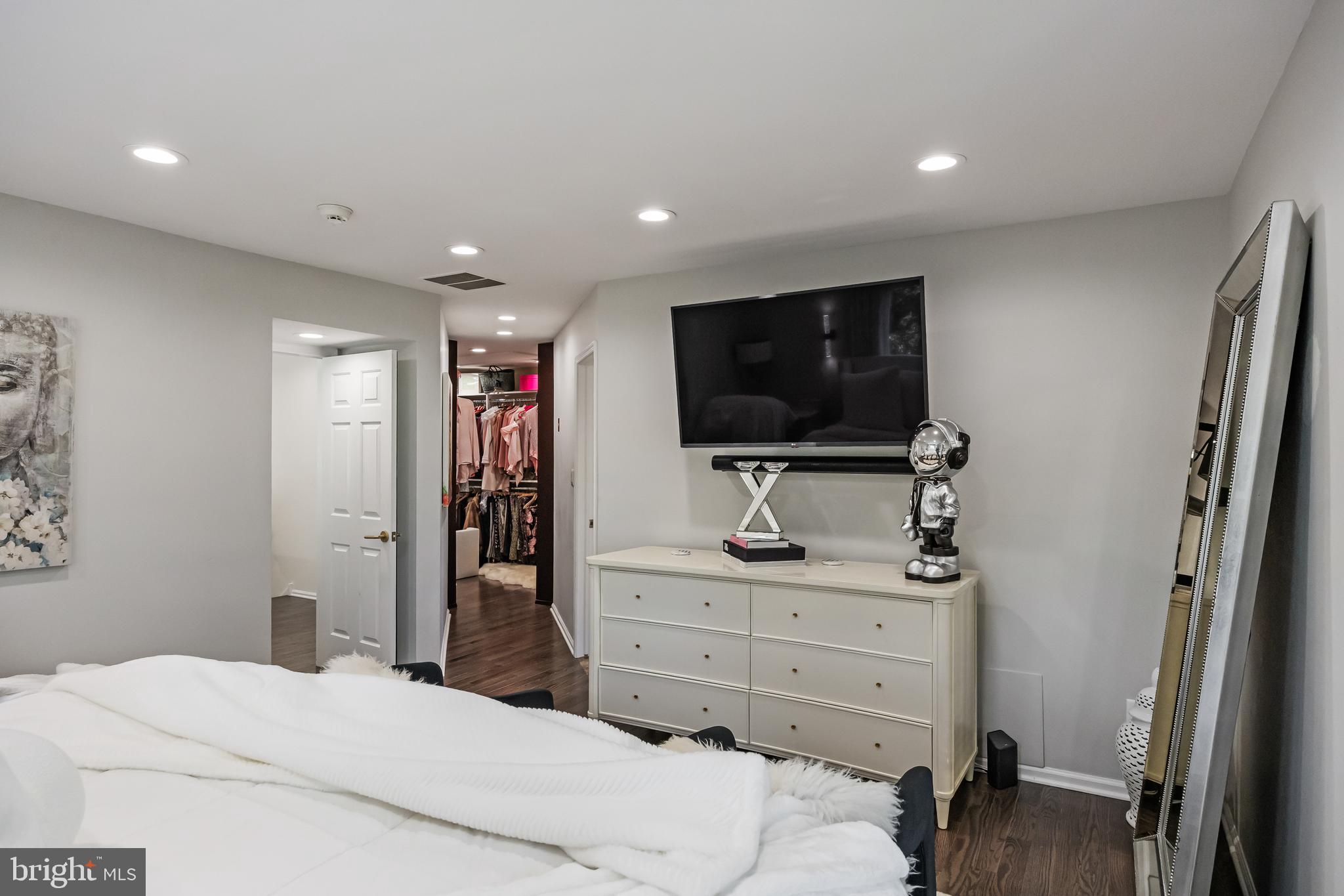 1601 CHANTICLEER