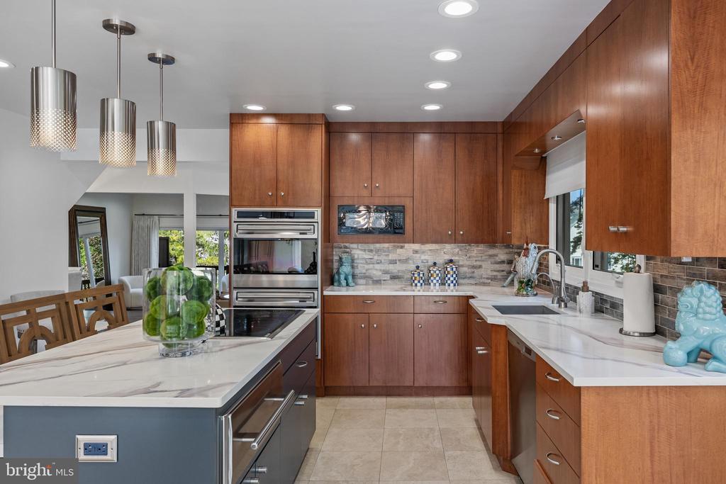 1601 CHANTICLEER