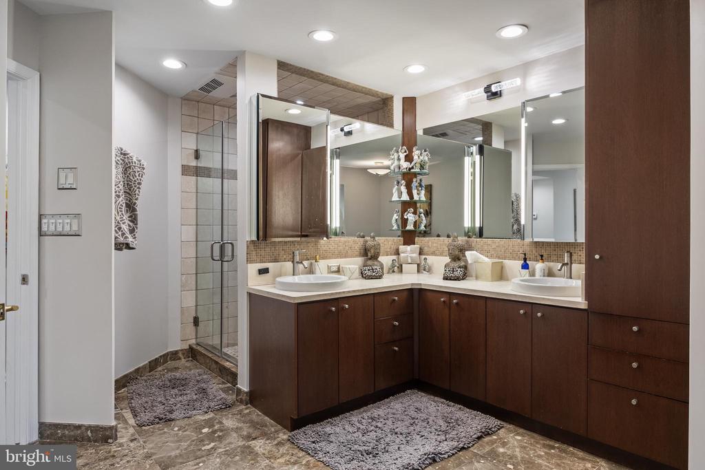 1601 CHANTICLEER