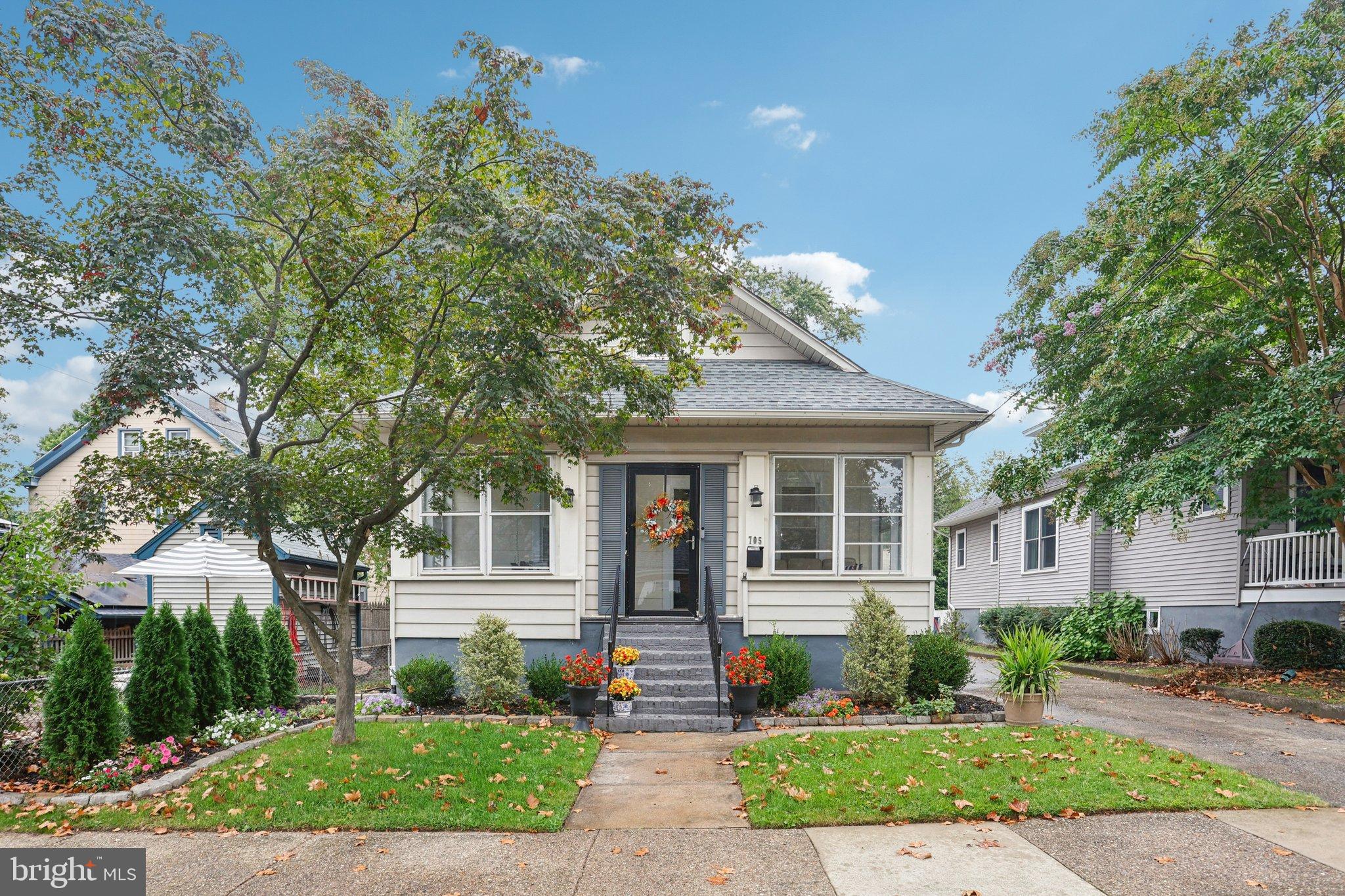 705 CENTER STREET