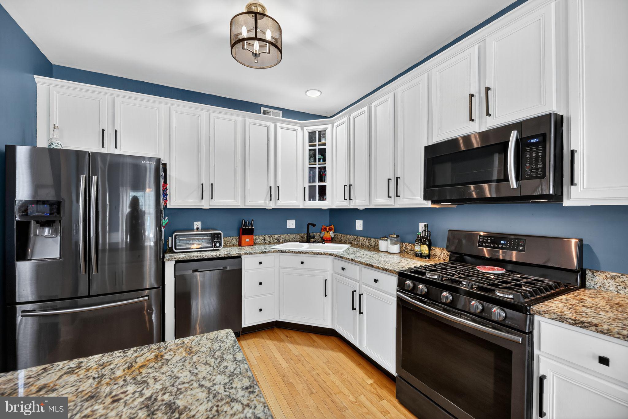 67 GLACIER DRIVE