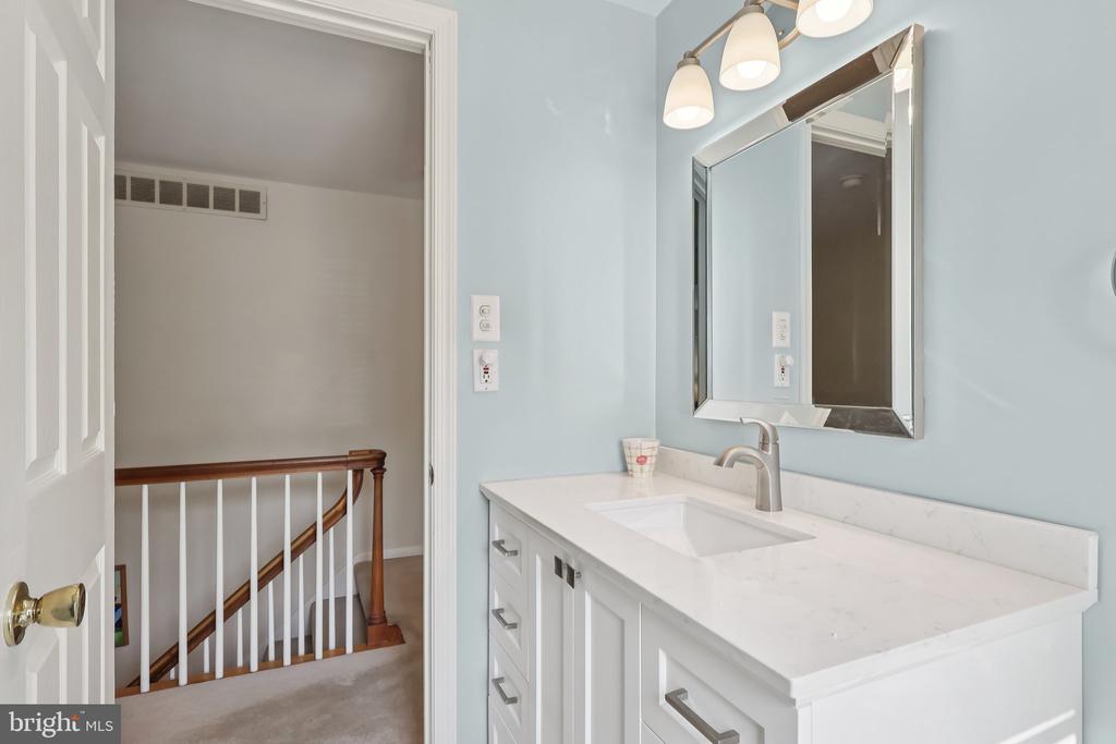116 SPLIT RAIL DRIVE