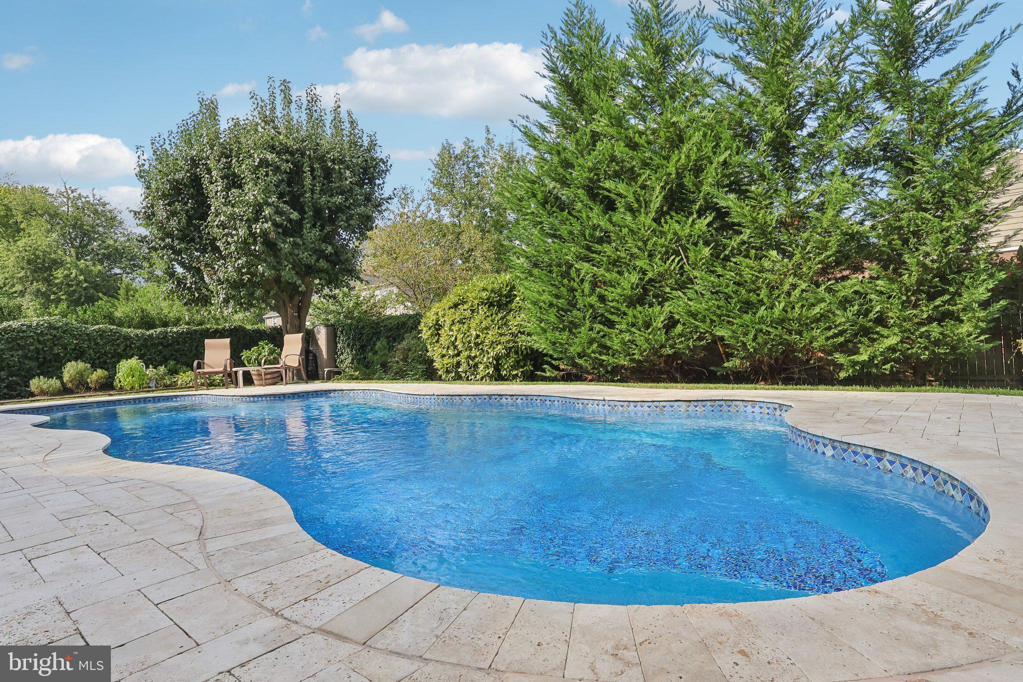 116 SPLIT RAIL DRIVE
