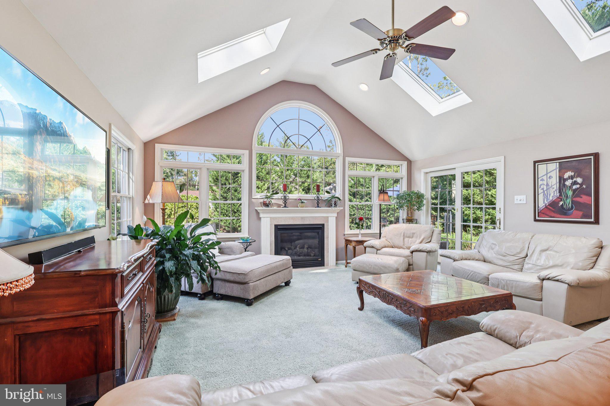 116 SPLIT RAIL DRIVE