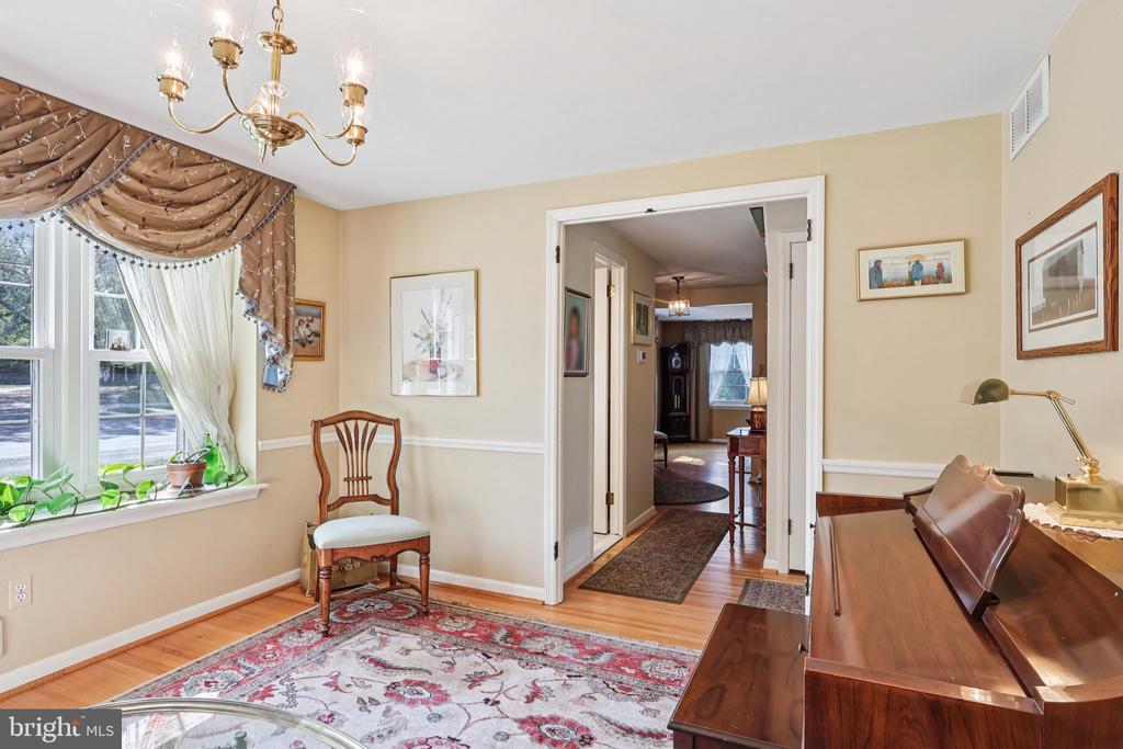 116 SPLIT RAIL DRIVE