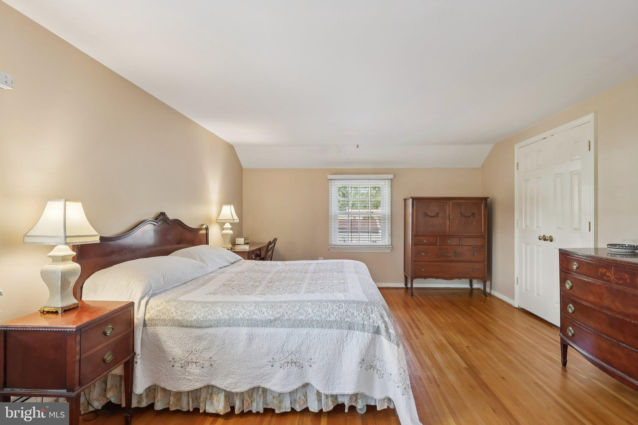 116 SPLIT RAIL DRIVE