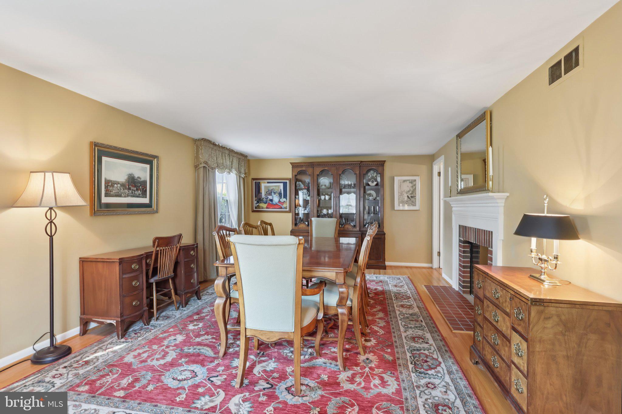 116 SPLIT RAIL DRIVE