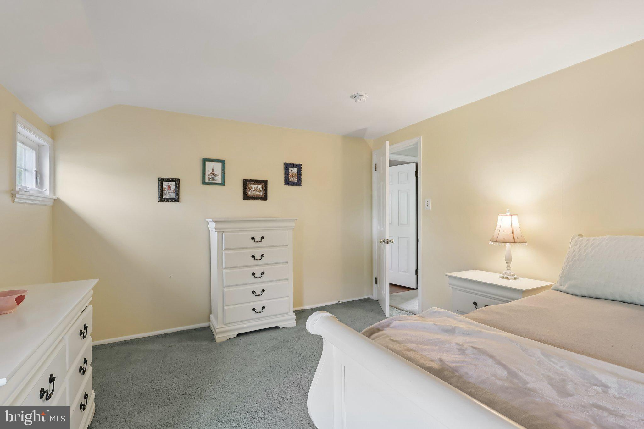 116 SPLIT RAIL DRIVE