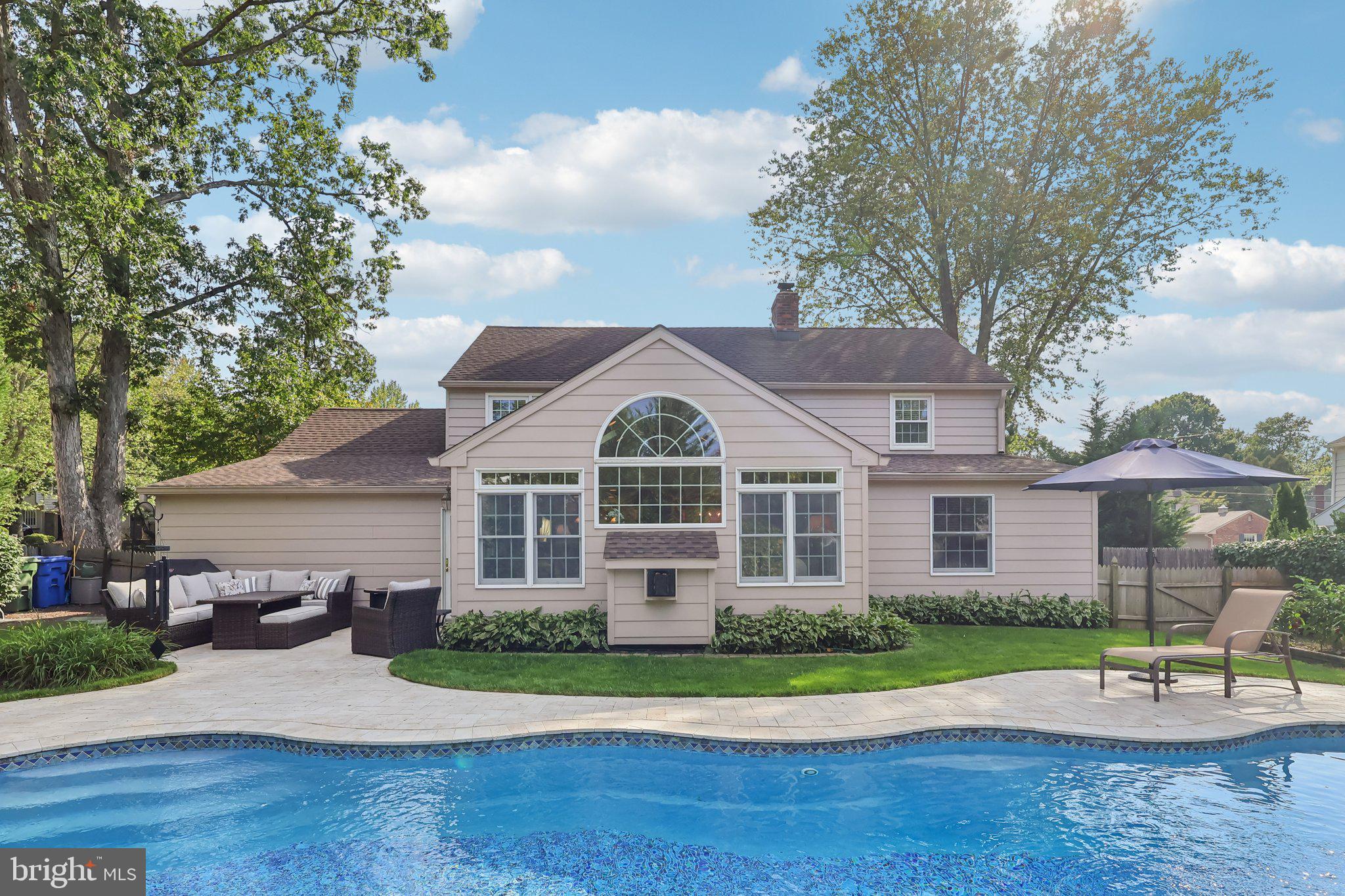 116 SPLIT RAIL DRIVE