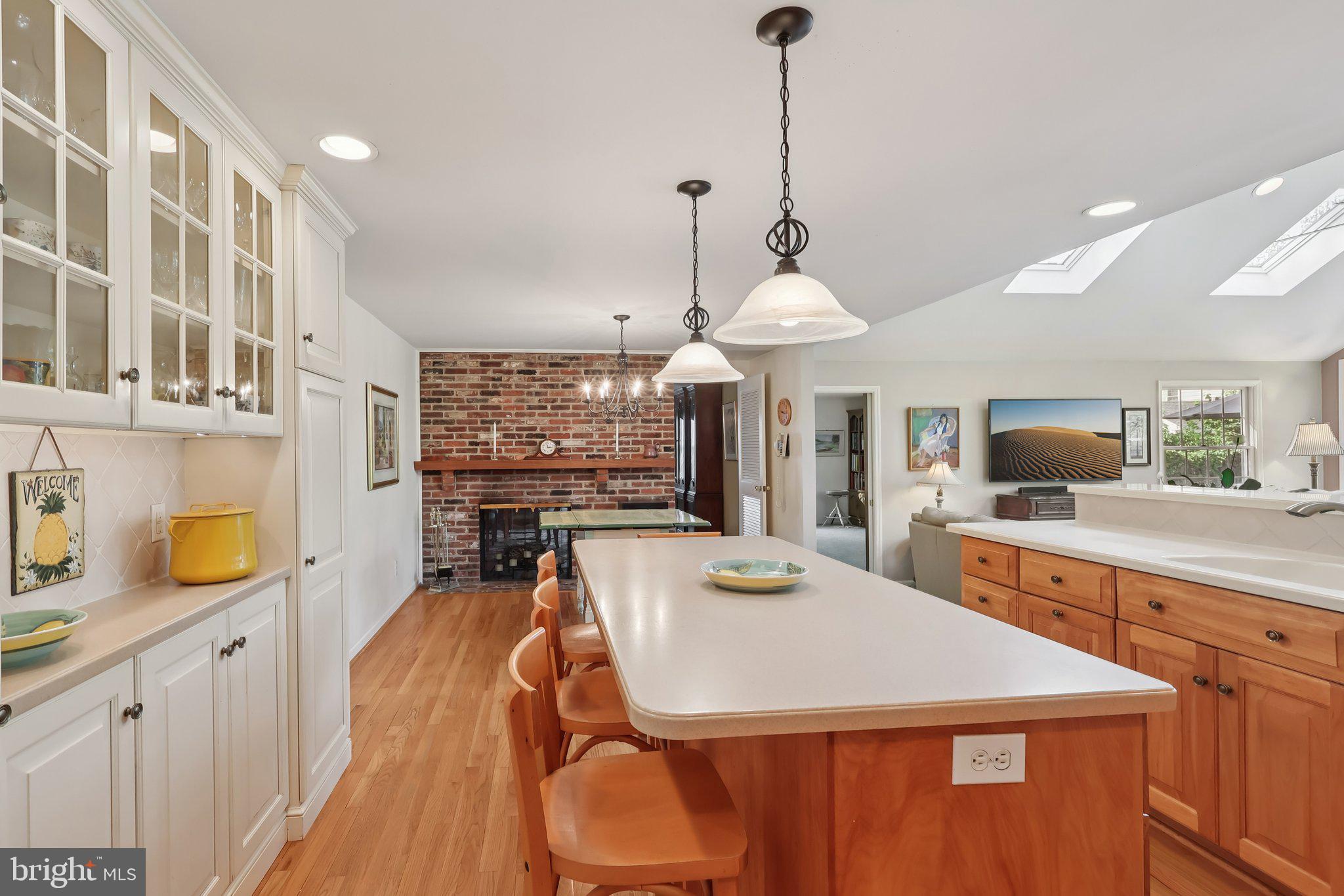 116 SPLIT RAIL DRIVE