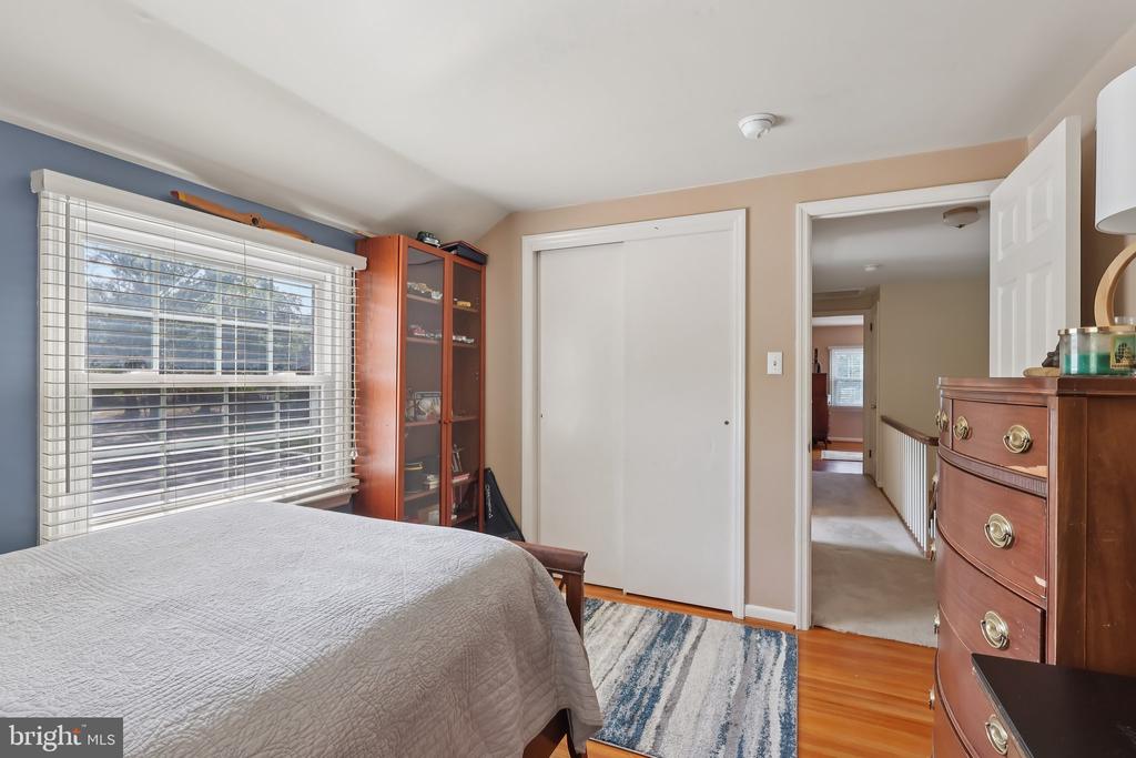116 SPLIT RAIL DRIVE