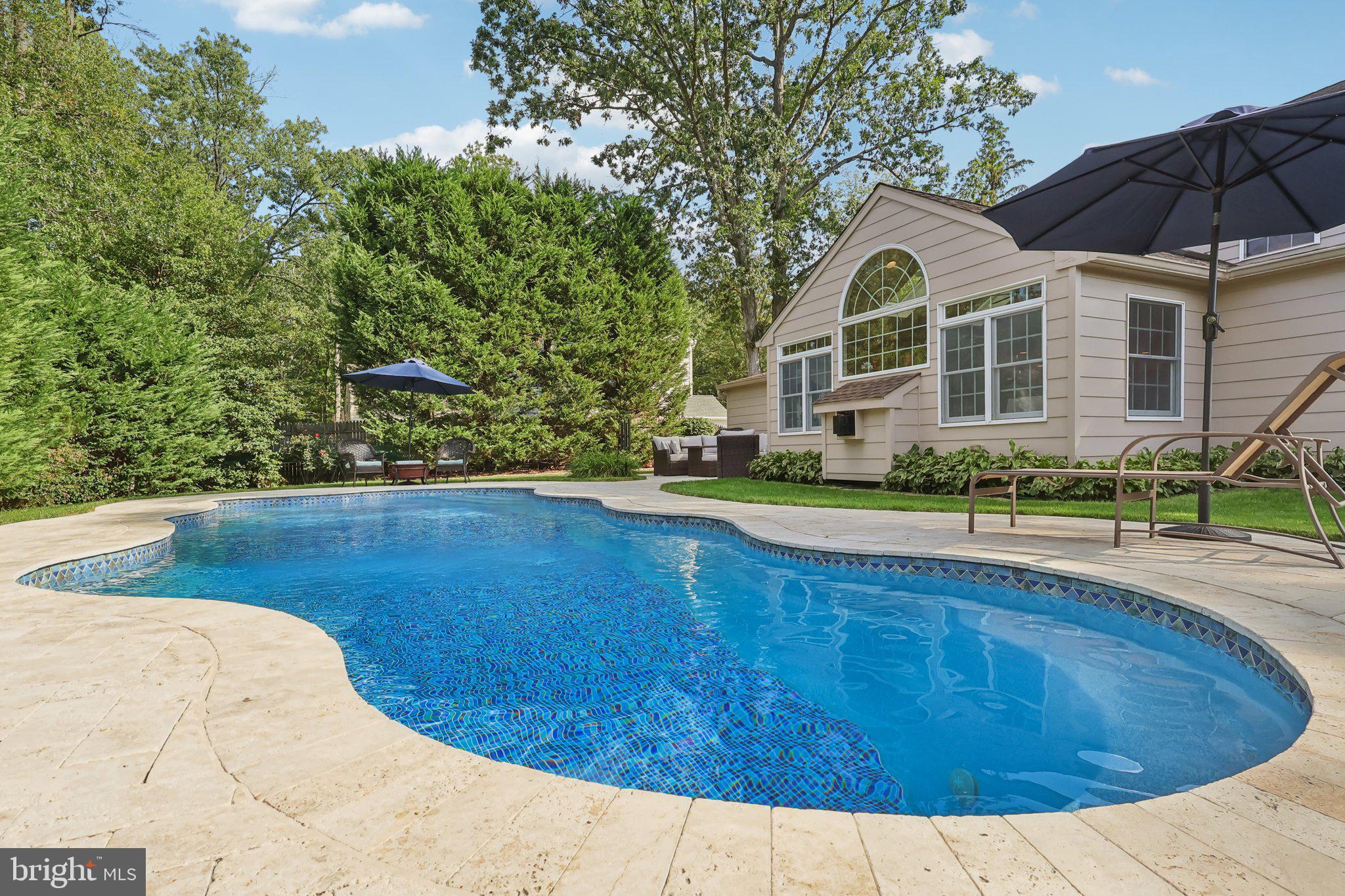 116 SPLIT RAIL DRIVE