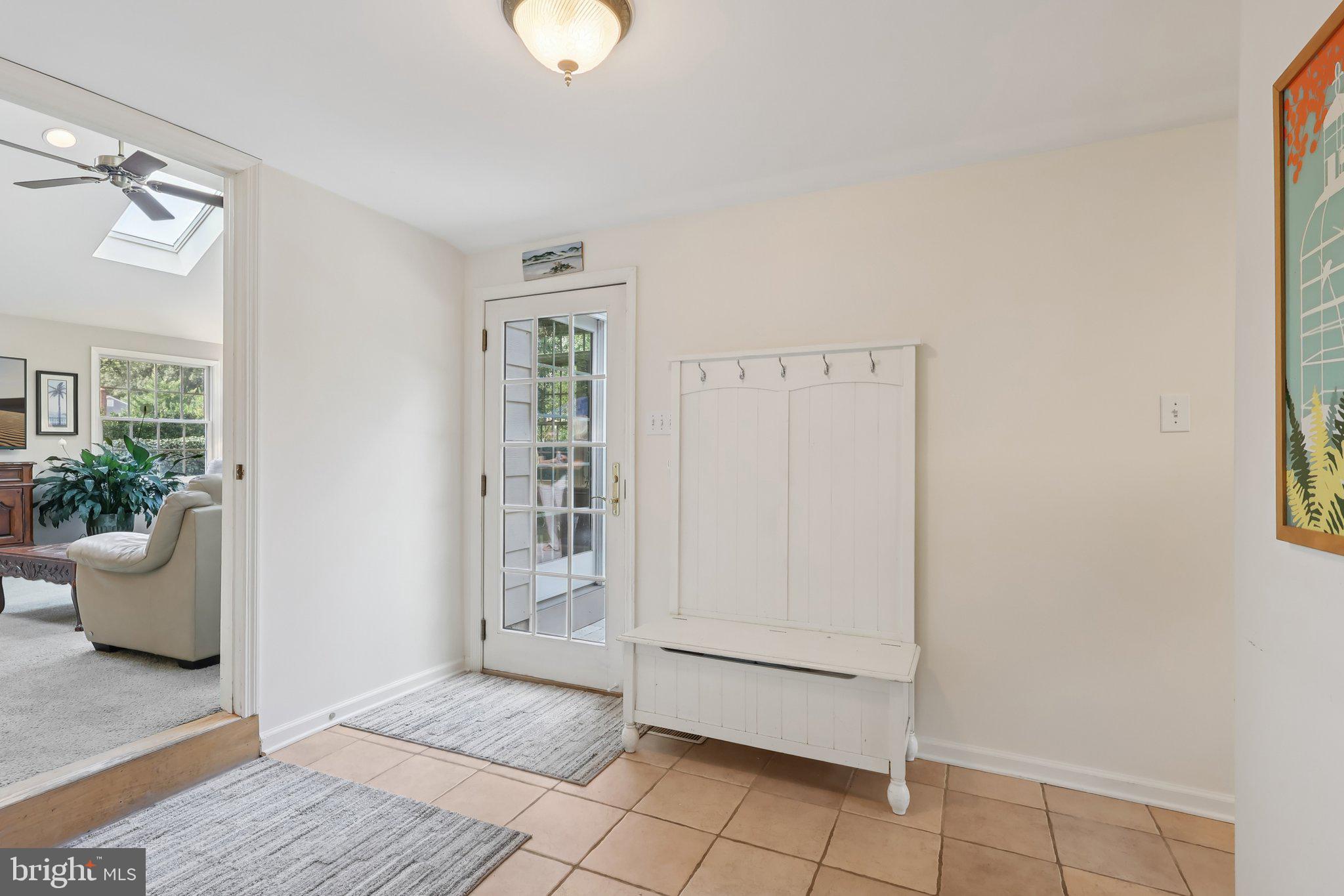 116 SPLIT RAIL DRIVE