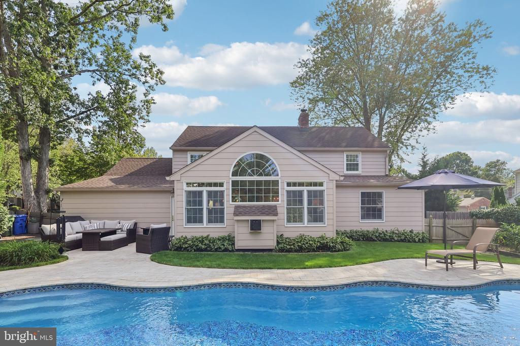 116 SPLIT RAIL DRIVE