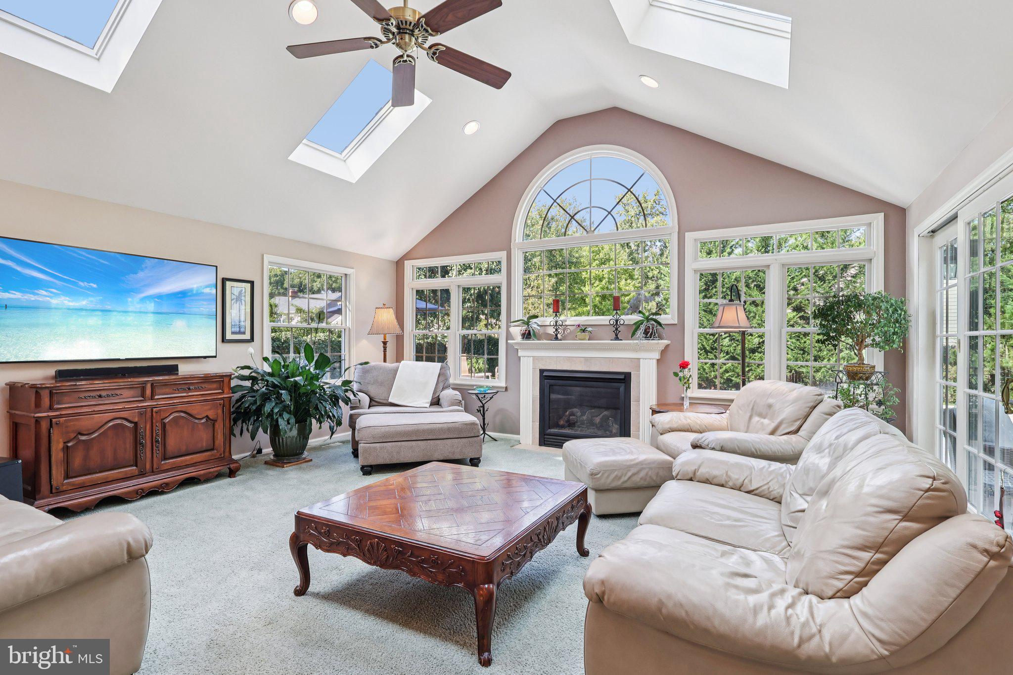 116 SPLIT RAIL DRIVE