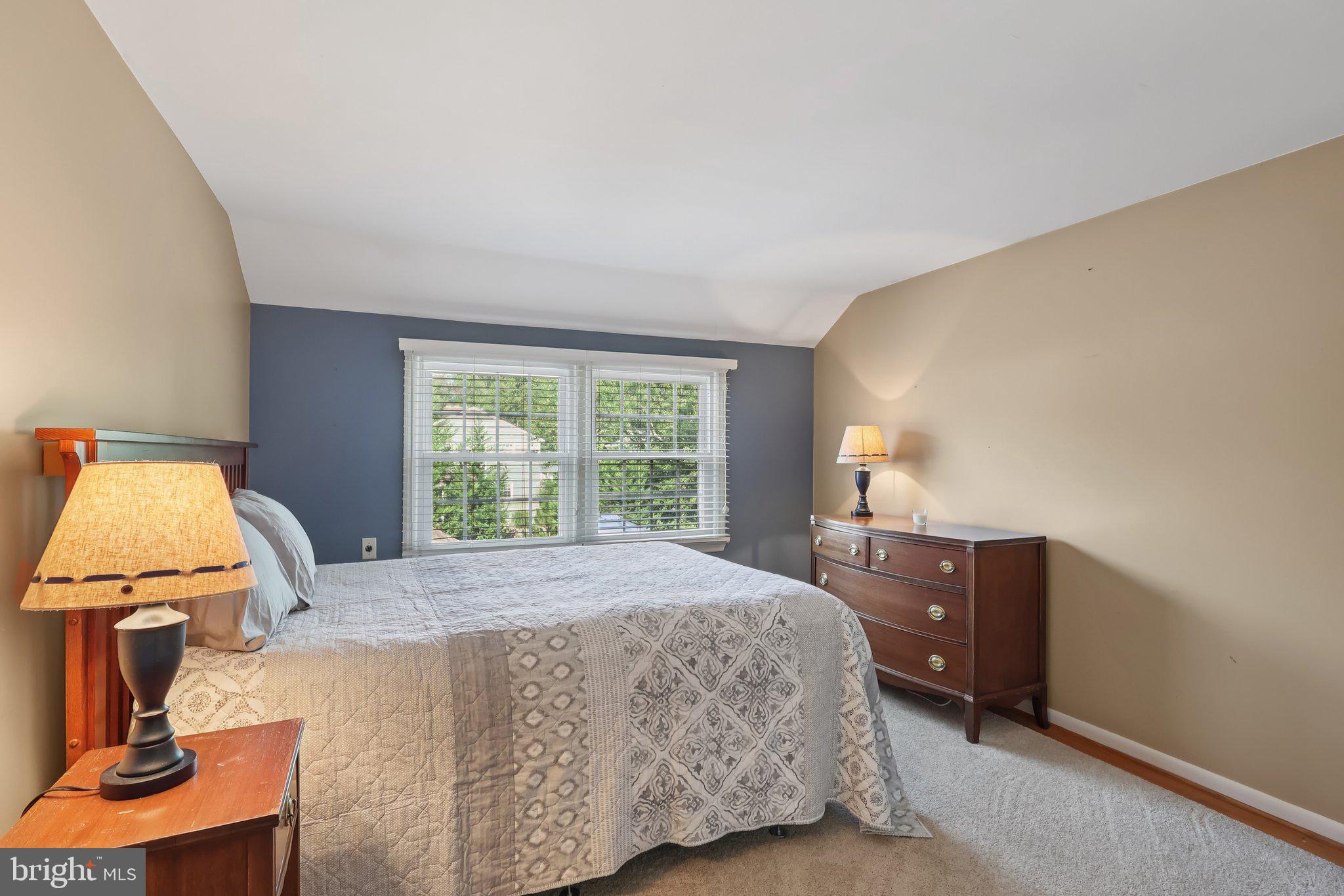 116 SPLIT RAIL DRIVE