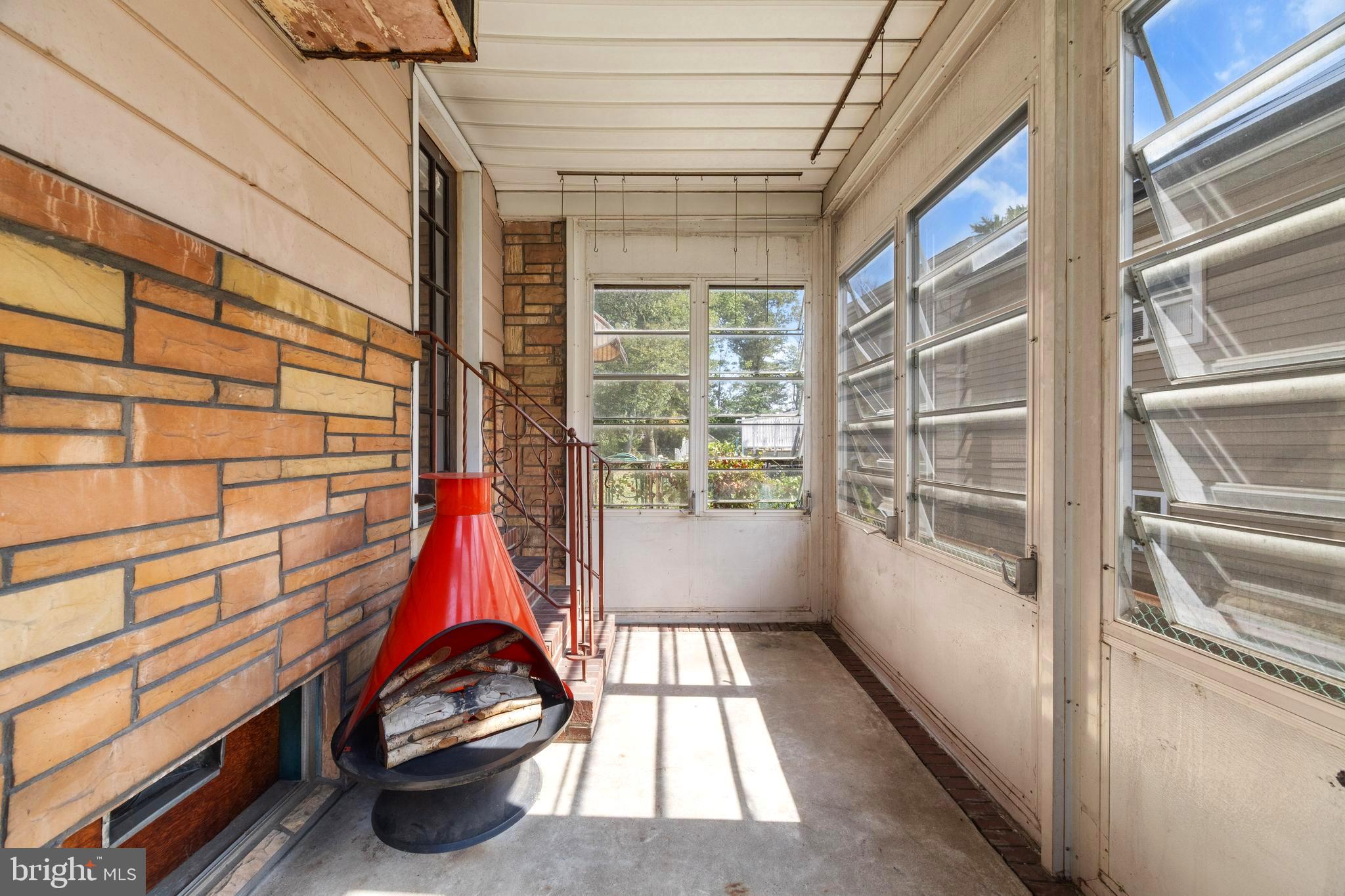 38 SARTORI AVENUE