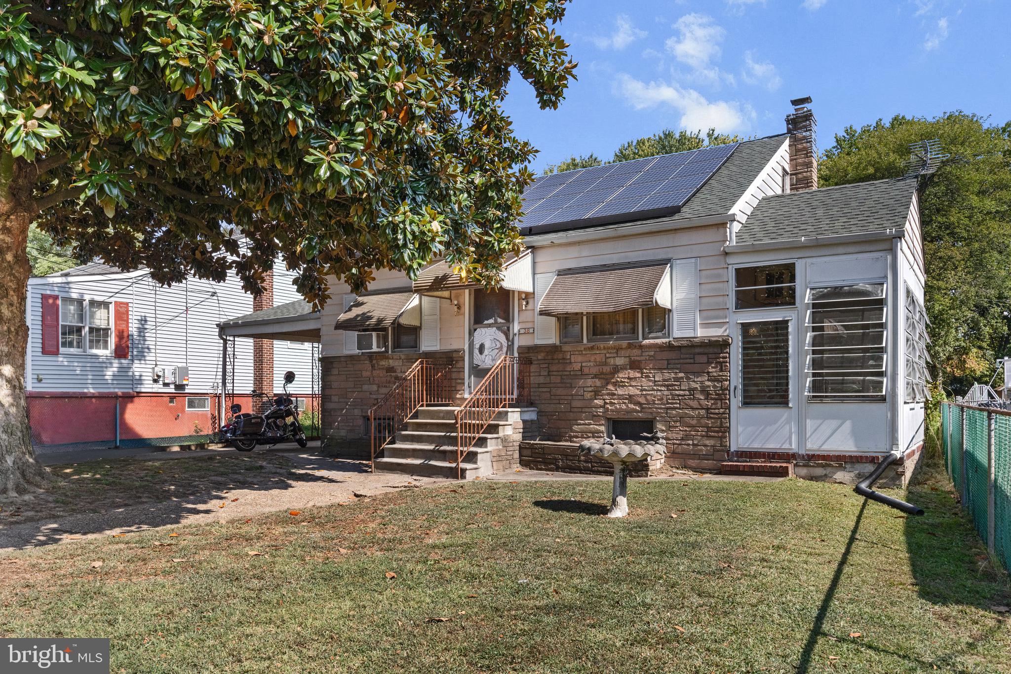 38 SARTORI AVENUE