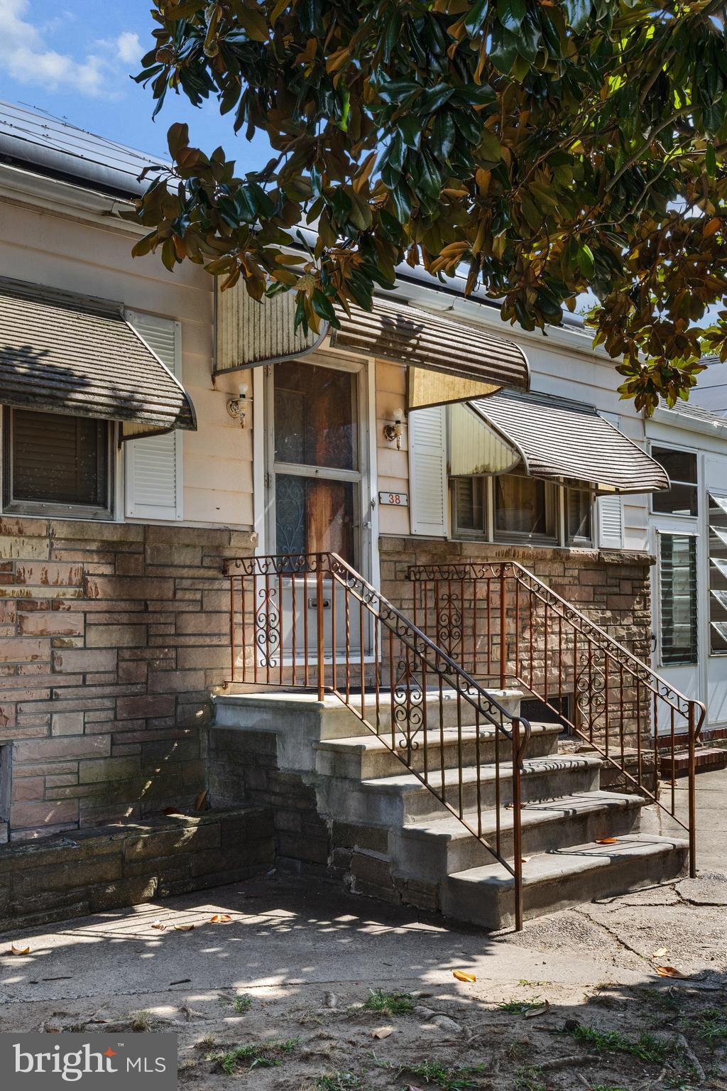 38 SARTORI AVENUE