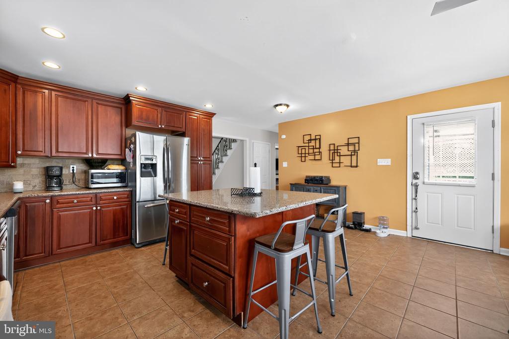 851 STATION AVENUE