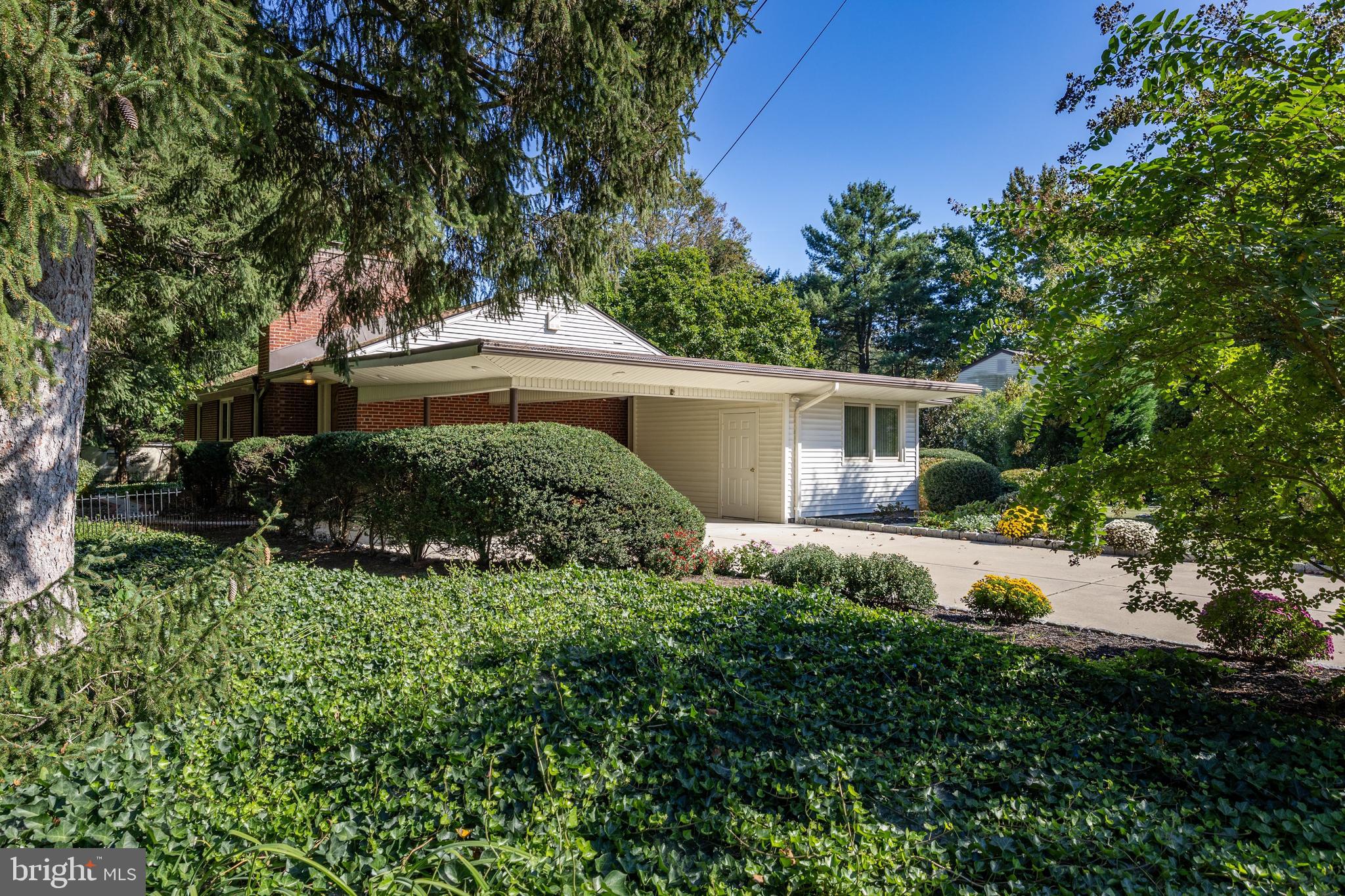 311 SAINT JAMES AVENUE