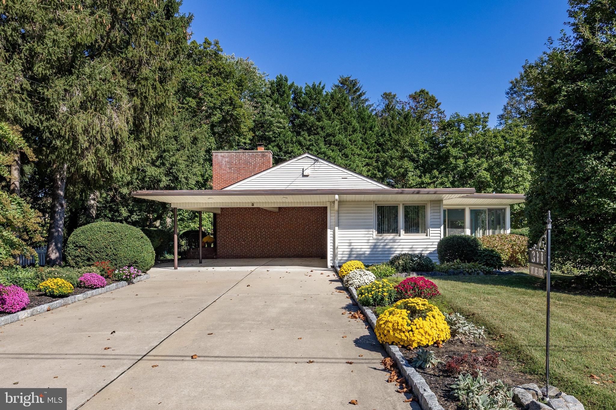 311 SAINT JAMES AVENUE