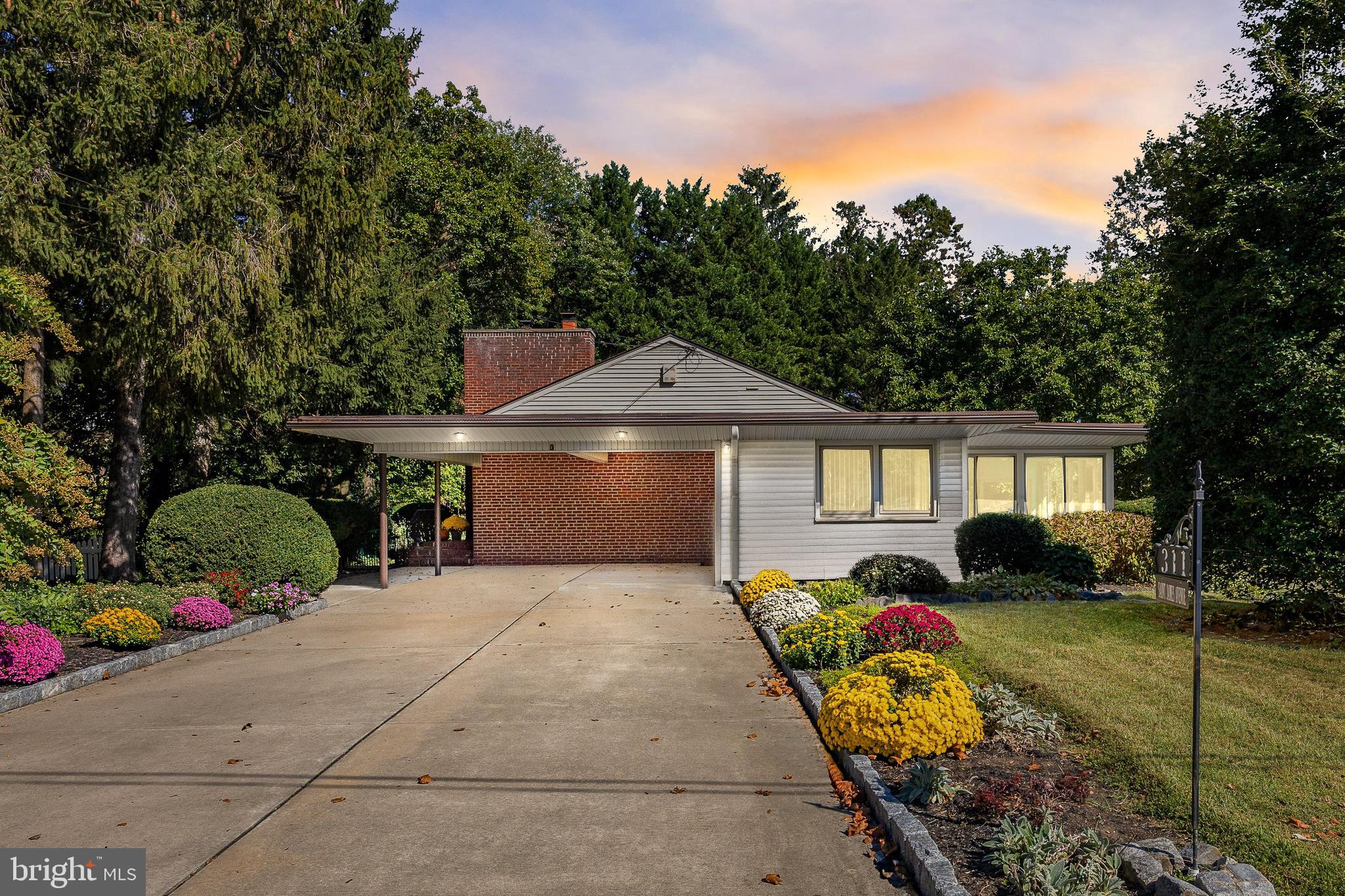 311 SAINT JAMES AVENUE