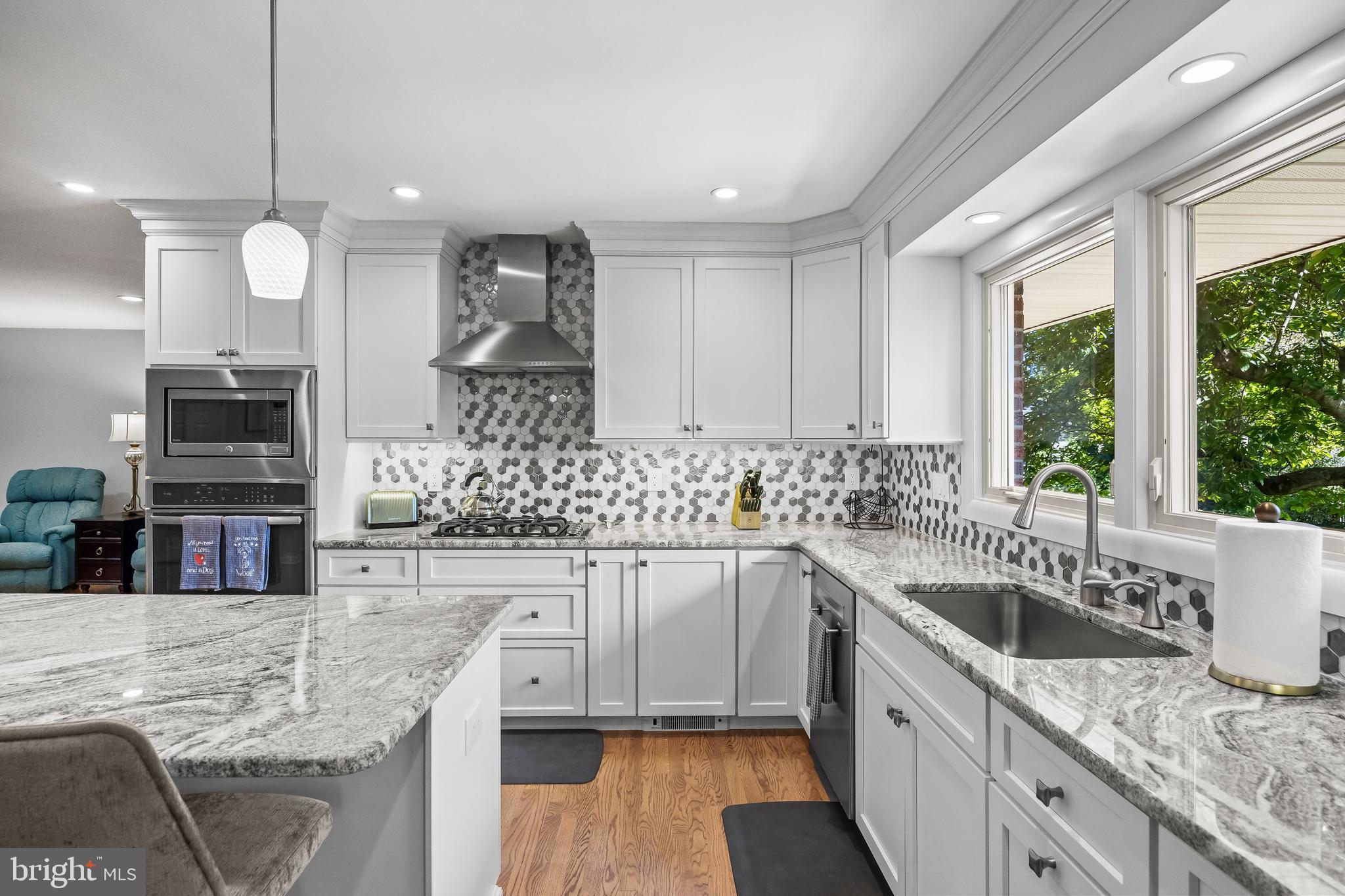 311 SAINT JAMES AVENUE