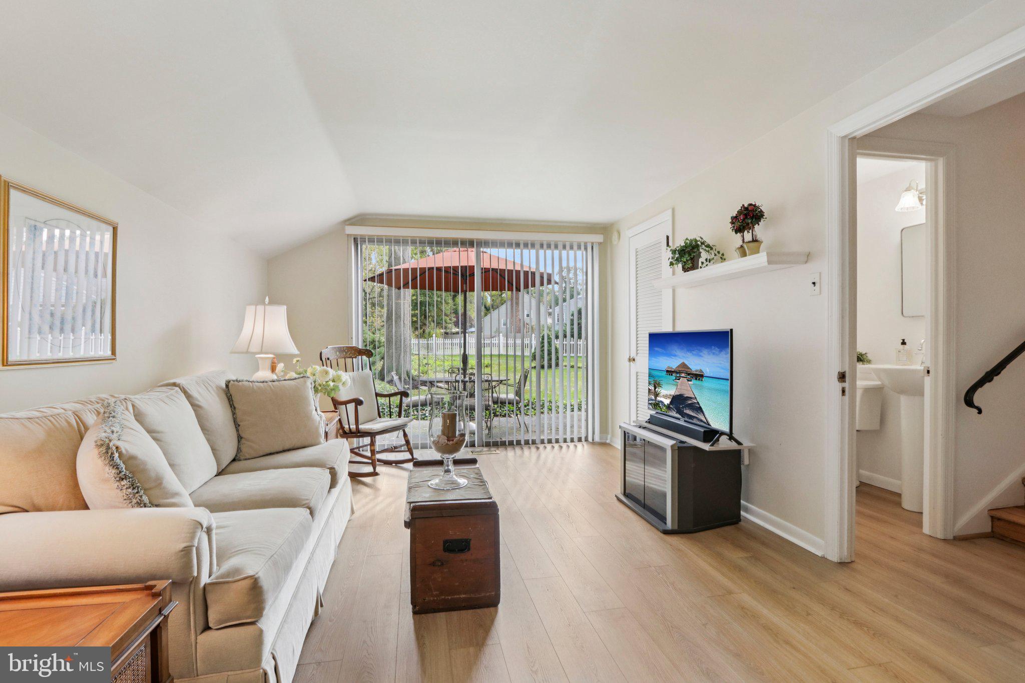 525 PELHAM ROAD