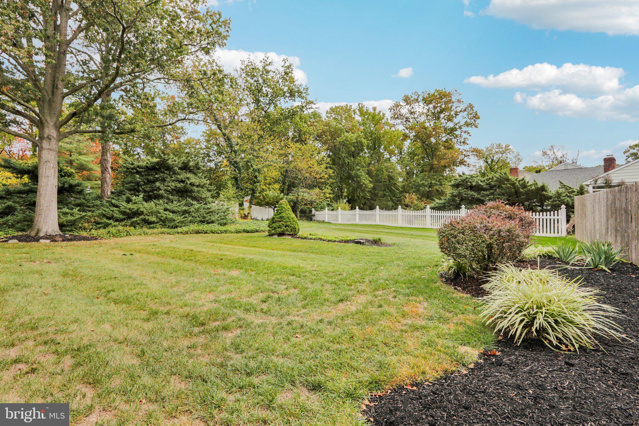525 PELHAM ROAD