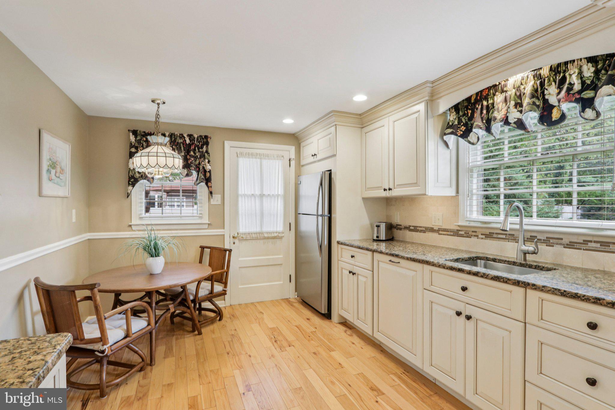 525 PELHAM ROAD