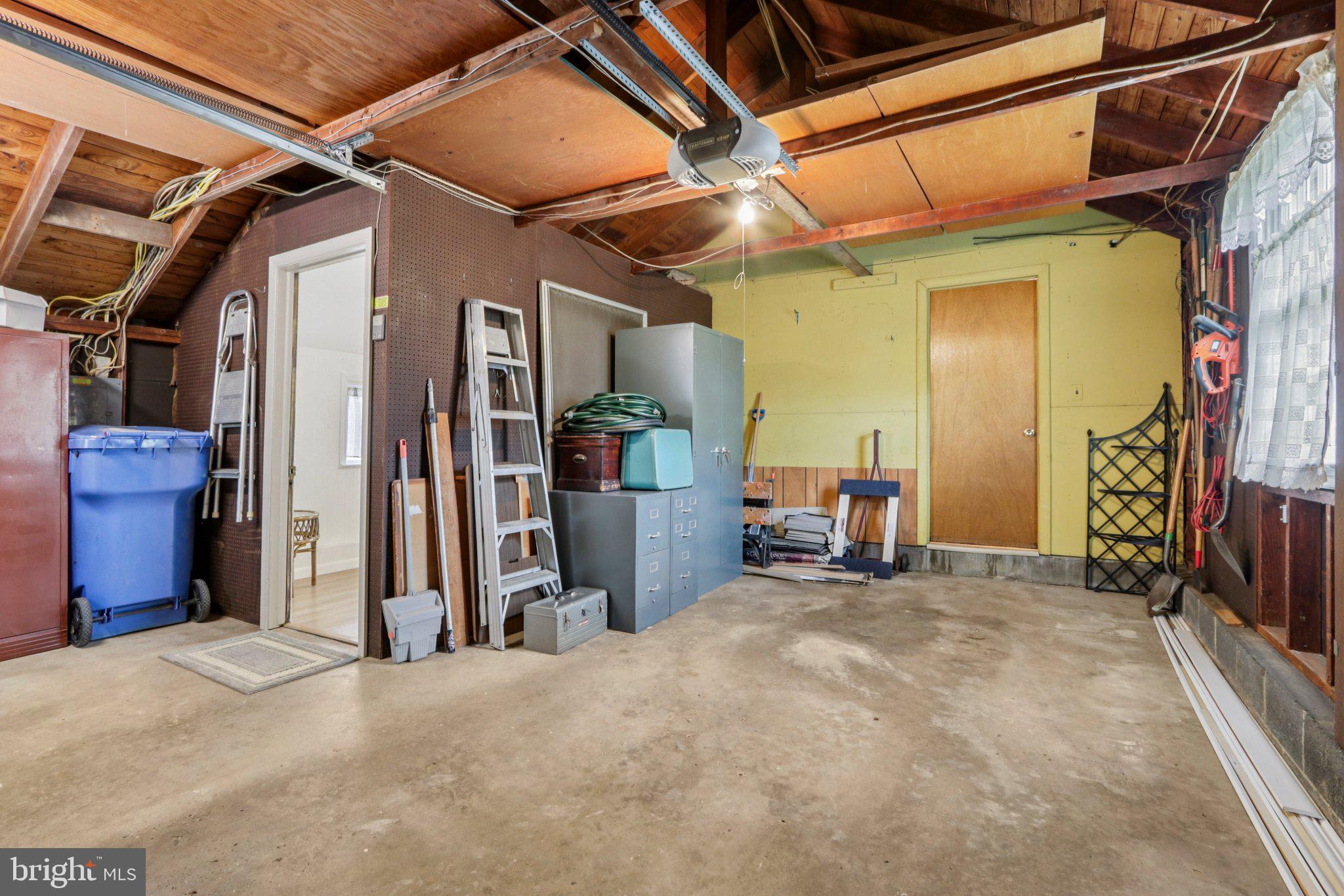 525 PELHAM ROAD